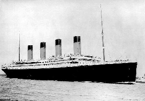 titanic-bw.gif